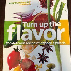 Weight Watchers 360° Cookbook: Turn Up the Flavor – 200 Recipes!